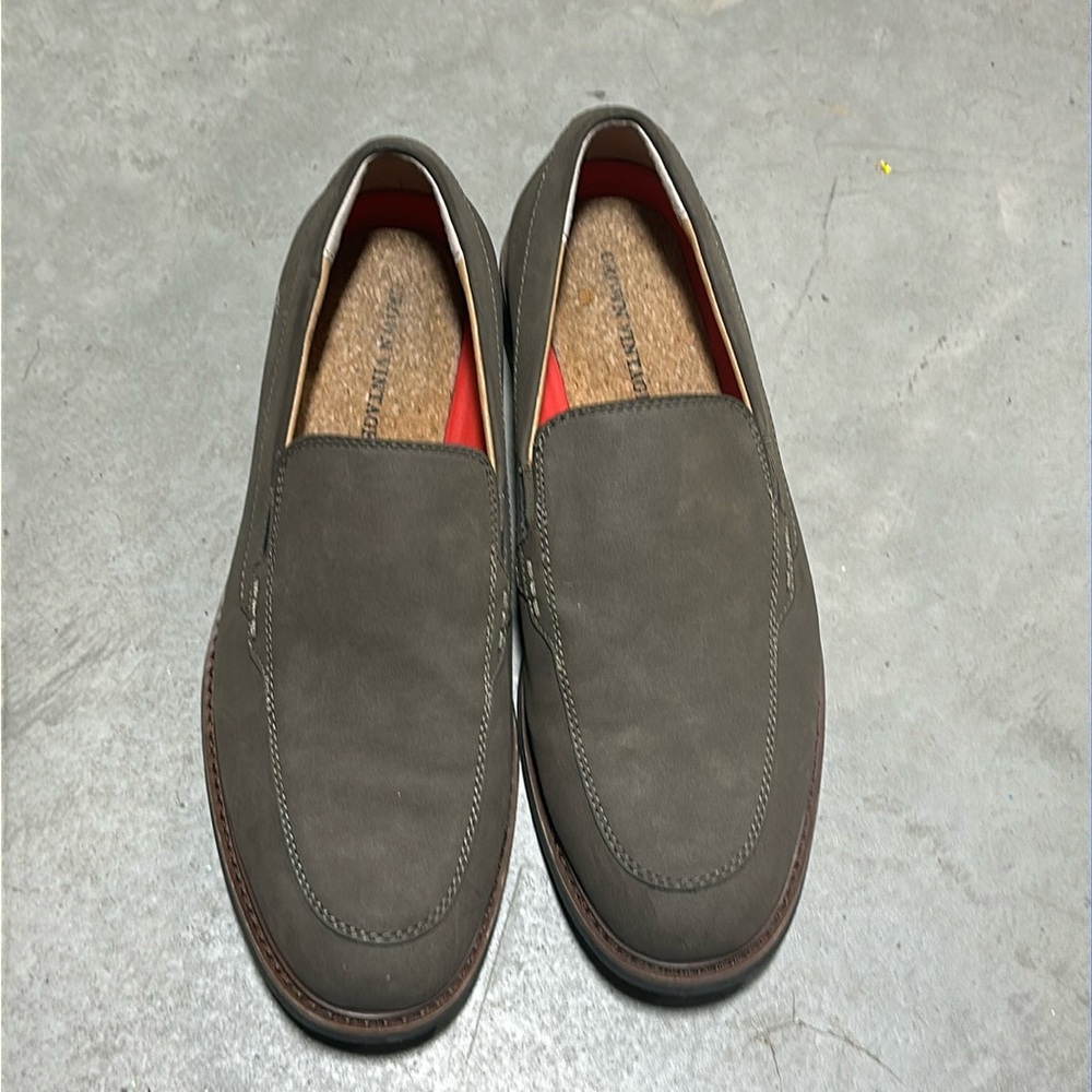 Crown Vintage Shoes Mens 9M Philbrick Loafers olive Faux Leather Casual Slip On